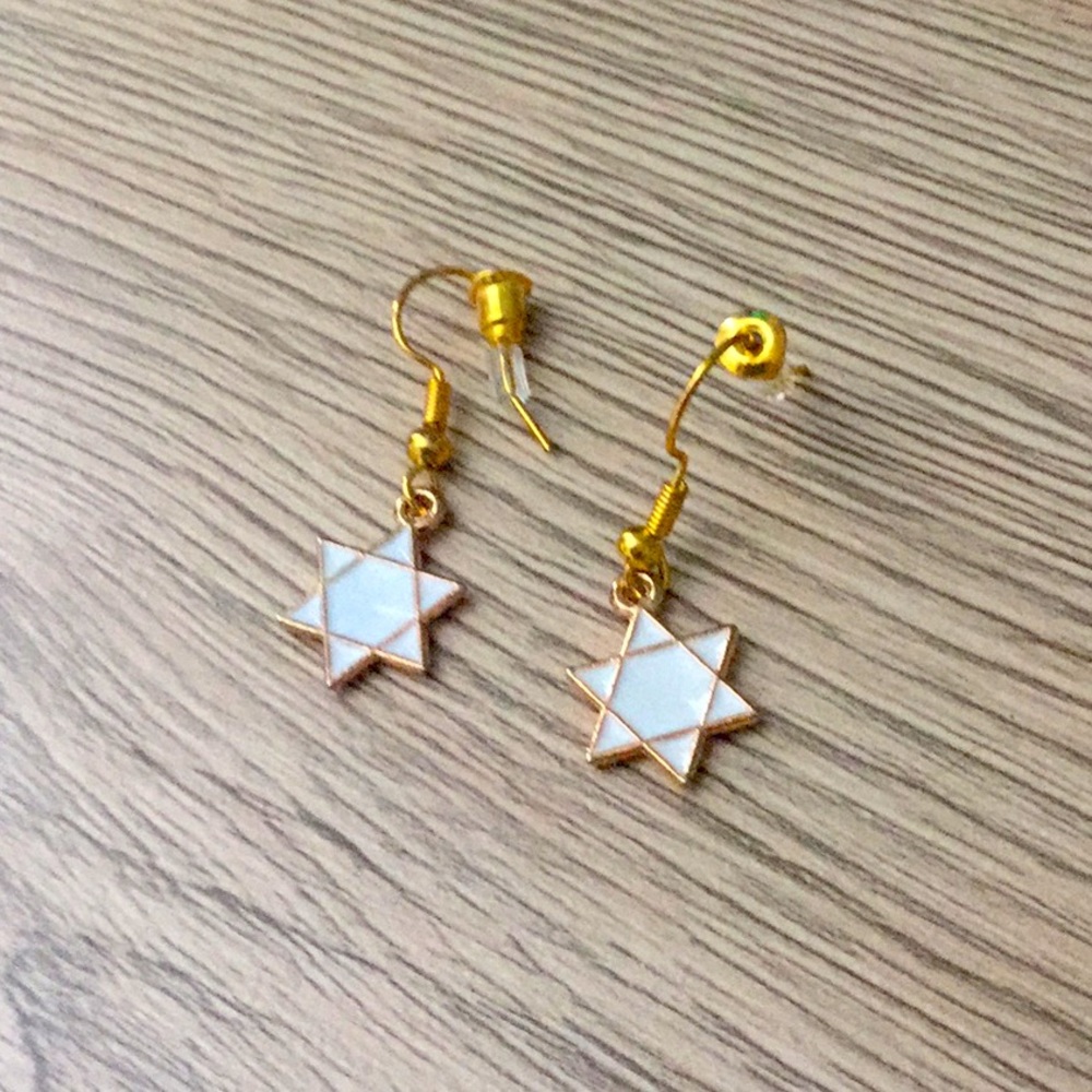 Star earrings